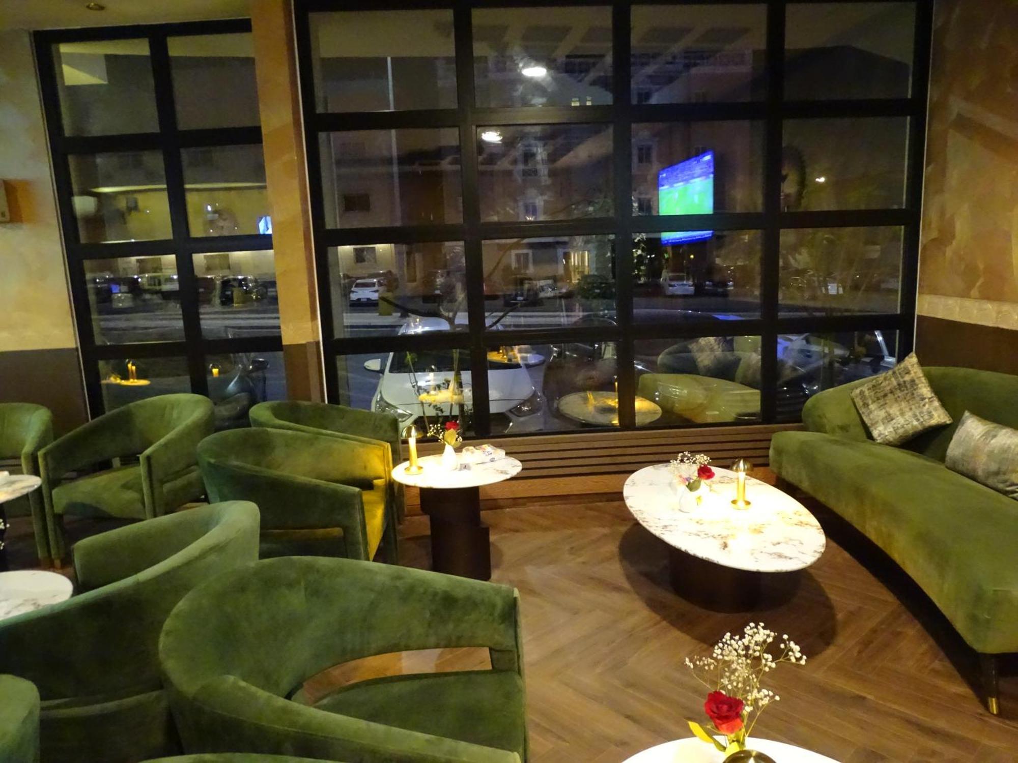Comfort Al Taawon - Family Only Riyadh