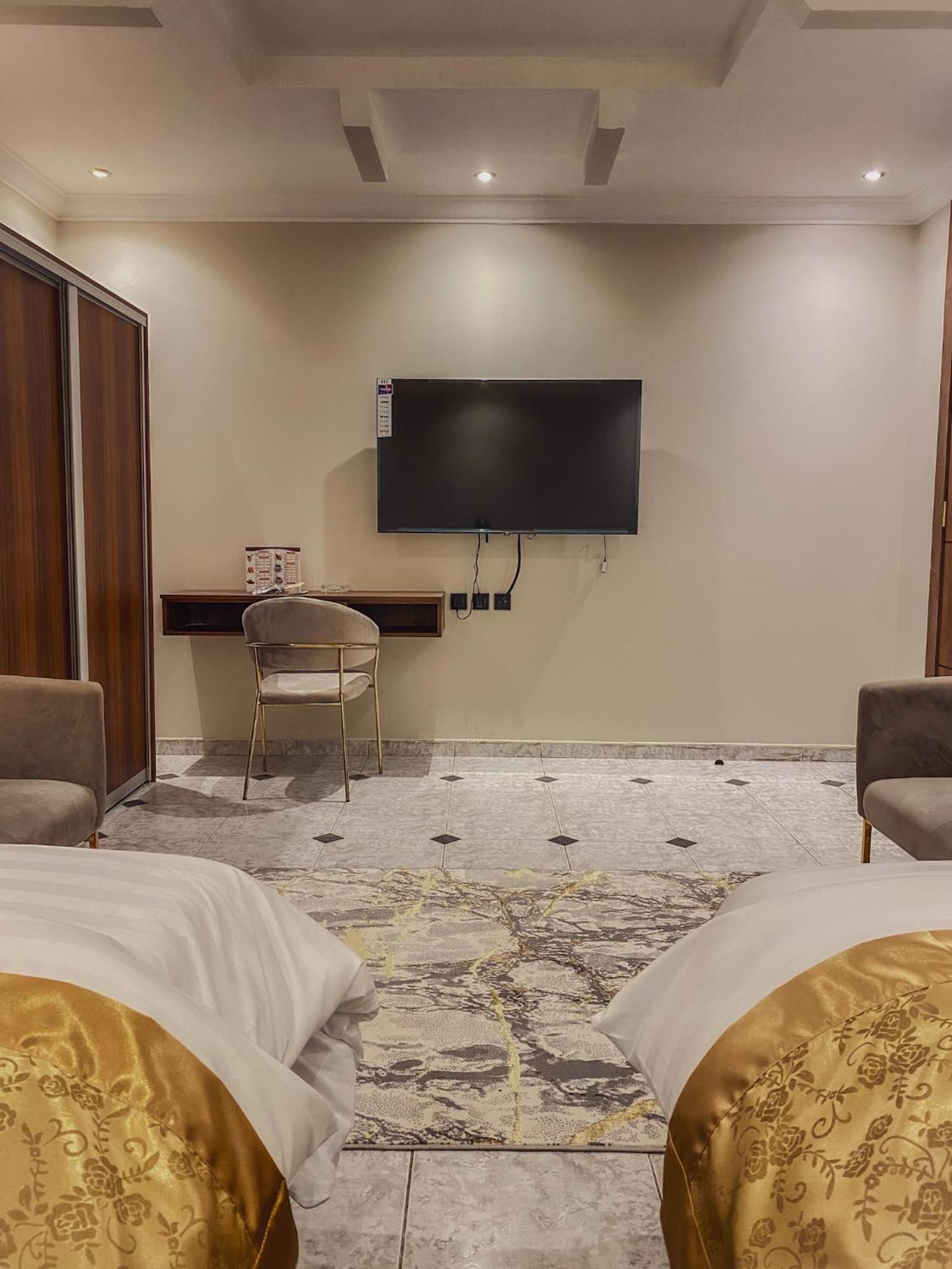 Aparthotel Comfort Al Taawon - Family Only